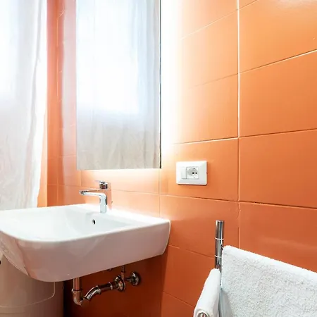 Residenza Cornaggia * Milan