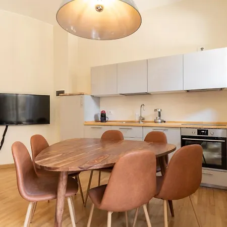 Residenza Cornaggia Apartament *